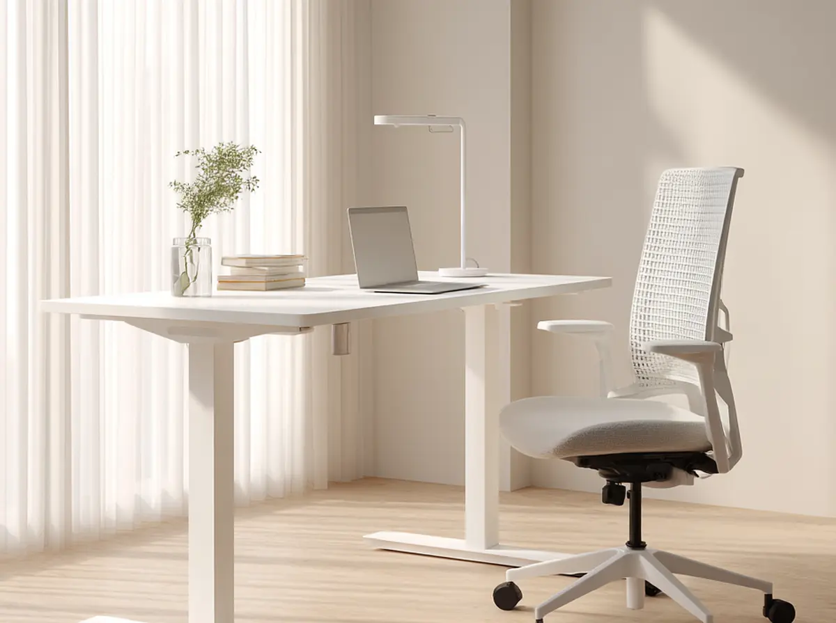Biurko z regulacją wysokości w domu to wybór dla zdrowej i wygodnej pracy